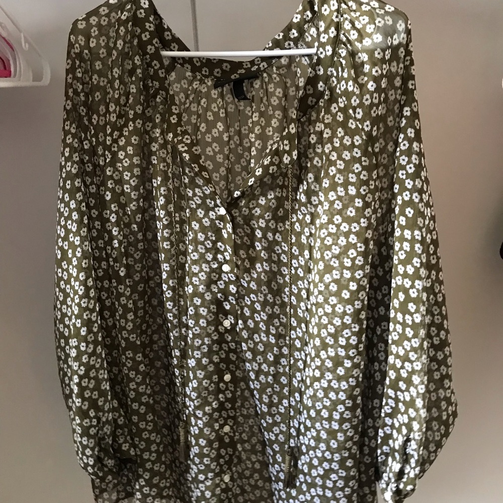 Lane Bryant size 22/24 sheer green floral top